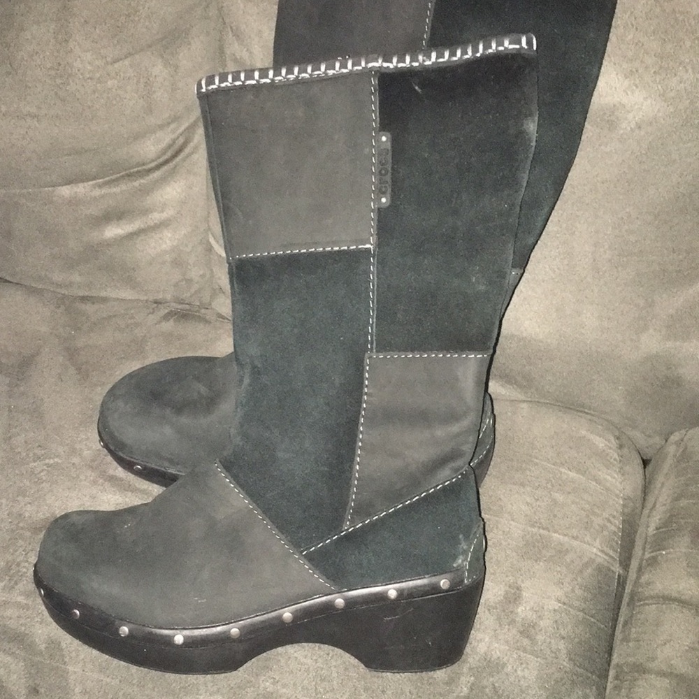Never been worn Croc Boot size 6.5M